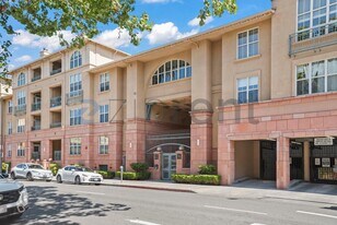 30 E Julian St in San Jose, CA - Building Photo