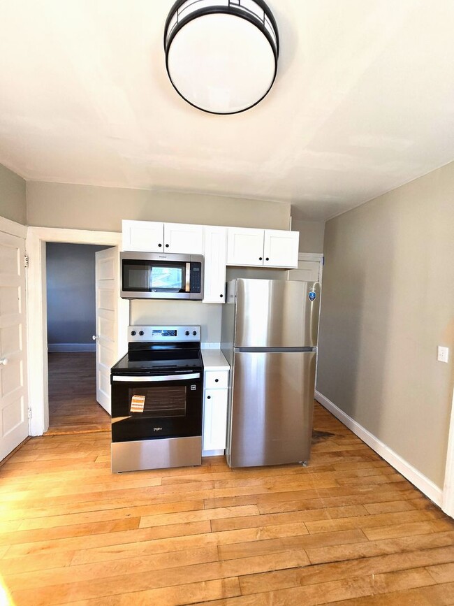 848 Smith St in Providence, RI - Building Photo - Building Photo