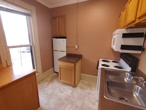 714 W Main St, Unit 3 in Muncie, IN - Building Photo - Building Photo