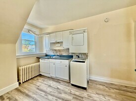 57 Maple Ave in Rye, NY - Building Photo