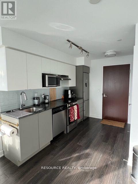 120 Varna Dr in Toronto, ON - Building Photo - Building Photo