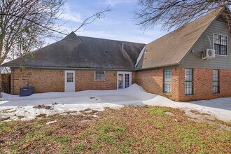 6868 W Fox Horse Cove in Memphis, TN - Building Photo - Building Photo