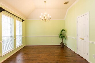 9115 Sunny Ridge Dr in Houston, TX - Building Photo - Building Photo