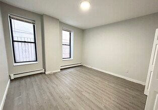 59 Ruggles St, Unit 2B in Boston, MA - Building Photo - Building Photo
