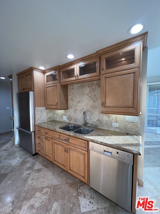 320 N Maple Dr-Unit -501 in Beverly Hills, CA - Building Photo - Building Photo