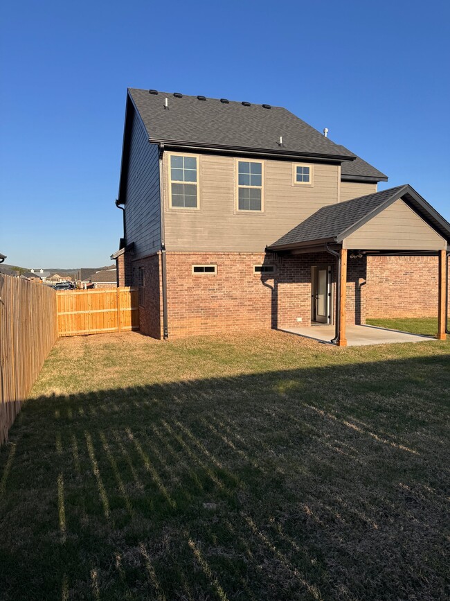 222 Nebo St in Prairie Grove, AR - Building Photo - Building Photo