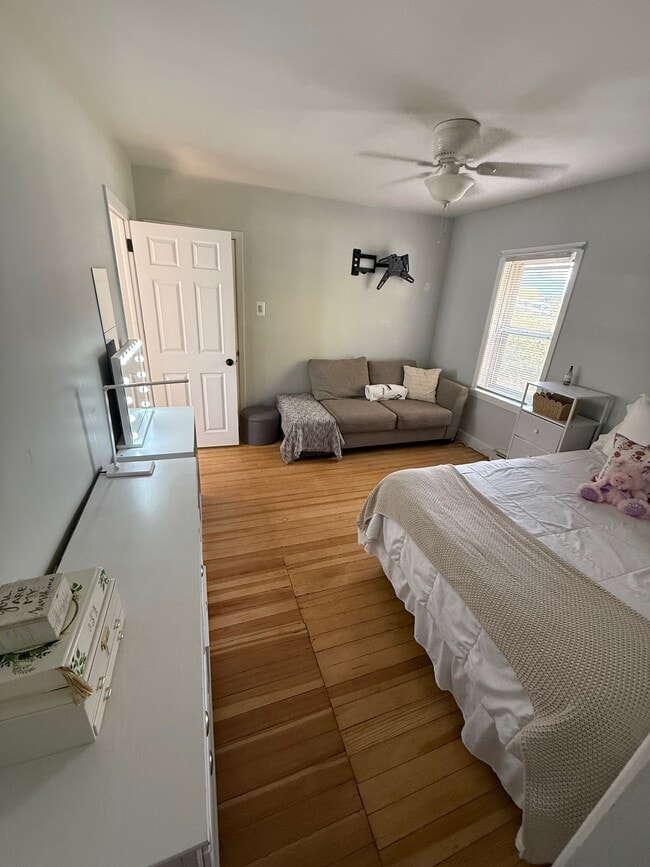 248 Douglas Pike, Unit 1 in Smithfield, RI - Building Photo - Building Photo