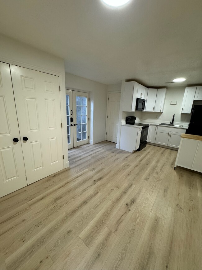1218 Fort Dr, Unit Basement Apartment in Pleasant Grove, UT - Building Photo - Building Photo