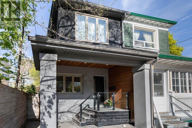 173 Duplex Ave in Toronto, ON - Building Photo - Building Photo