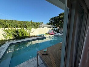 9541 Carlyle Ave in Surfside, FL - Building Photo - Building Photo