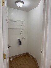 3995 Canada Rd in Gilroy, CA - Building Photo - Building Photo