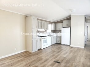 700 S Carmichael Ave in Sierra Vista, AZ - Foto de edificio - Building Photo