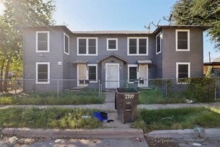 1910 Grainger St in Fort Worth, TX - Building Photo