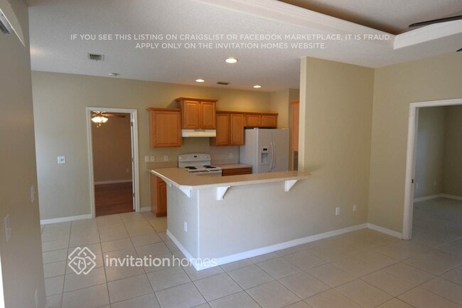 5528 Oak Hollow Dr in Titusville, FL - Foto de edificio - Building Photo