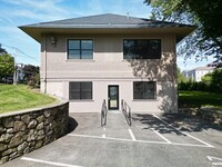 64 Lowell St, Unit #4 in Peabody, MA - Foto de edificio - Building Photo