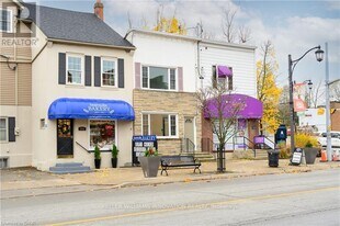 4968 King St in Lincoln, ON - Building Photo