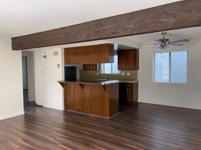 1411 Manhattan Ave, Unit B in Manhattan Beach, CA - Building Photo - Building Photo