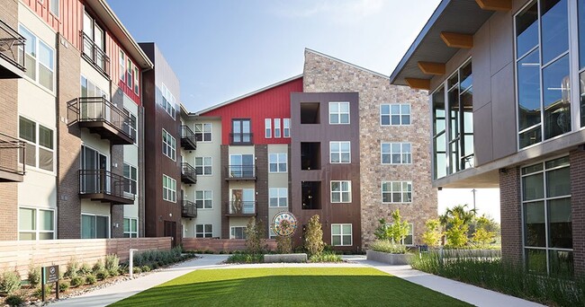 Parkside at Craig Ranch in McKinney, TX - Foto de edificio - Building Photo