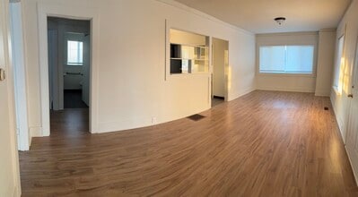 6013 SE 48th Ave in Portland, OR - Foto de edificio - Building Photo