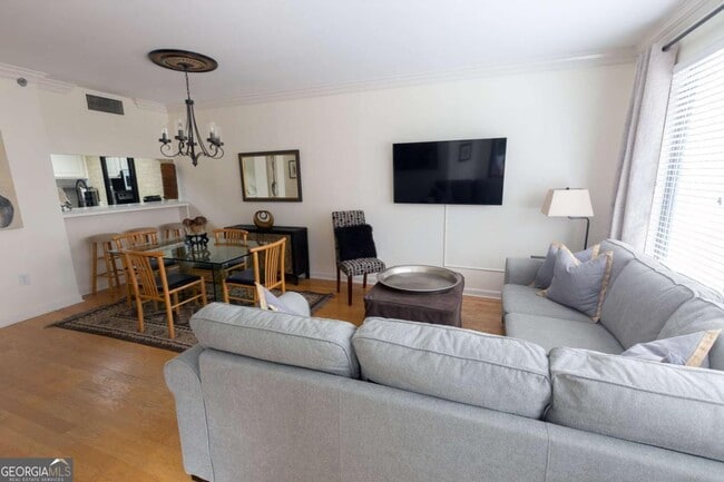 3481 Lakeside Dr NE in Atlanta, GA - Building Photo - Building Photo