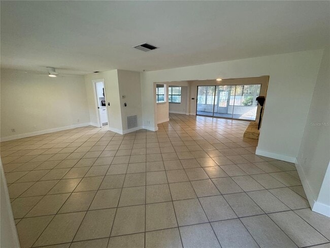 509 E Park Dr in Largo, FL - Building Photo - Building Photo