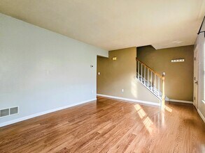 688 Rockwood Dr in Elizabethtown, PA - Foto de edificio - Building Photo