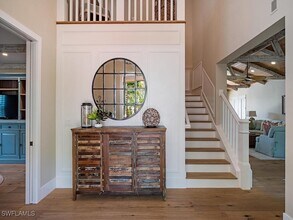 354 1st Ave N in Naples, FL - Building Photo - Building Photo