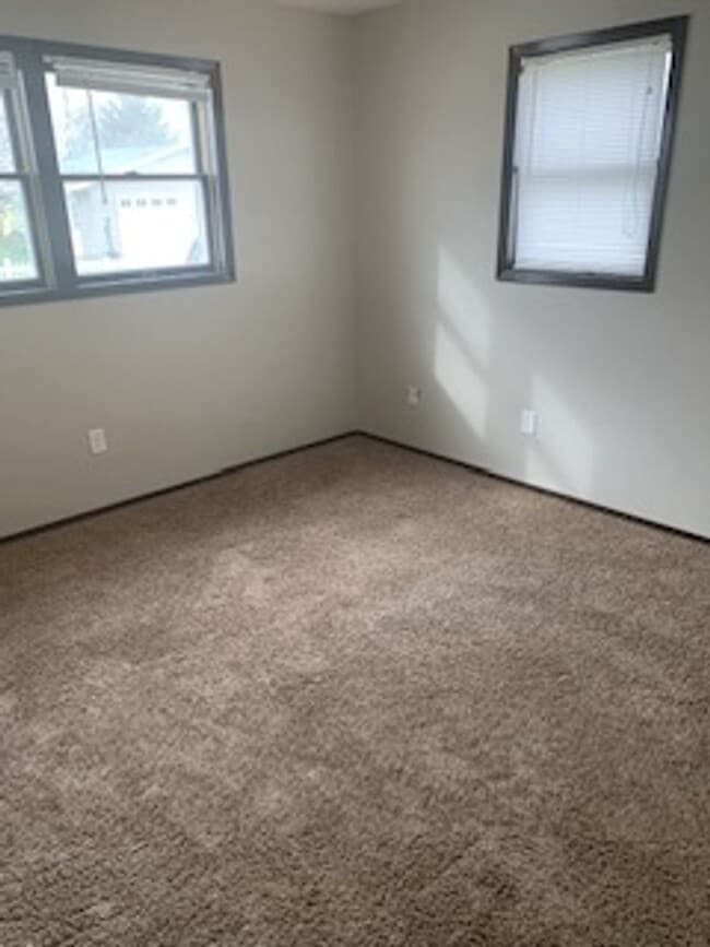 property at 409 3rd Ave SW