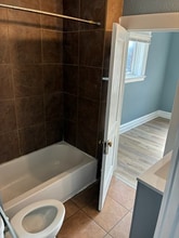 210 W 39th St in Kansas City, MO - Building Photo - Building Photo