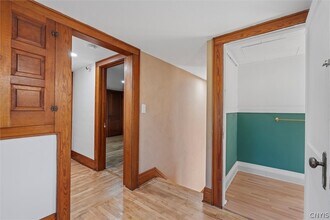 4914 W Seneca Turnpike in Syracuse, NY - Building Photo - Building Photo
