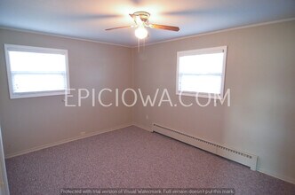 1270 Houston Ct NE in Cedar Rapids, IA - Building Photo - Building Photo