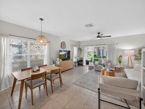 1512 Buckingham Ave in Wellington, FL - Building Photo - Building Photo