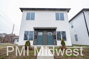 2810 E Michigan St in Indianapolis, IN - Building Photo