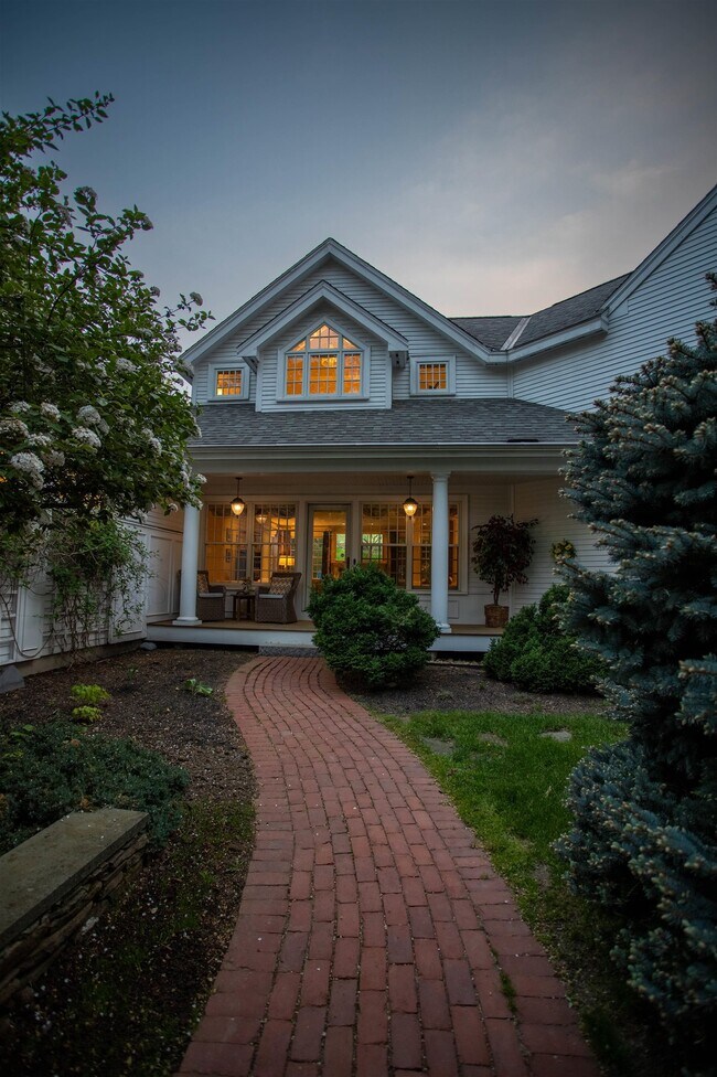 45 Pine St in Exeter, NH - Building Photo - Building Photo
