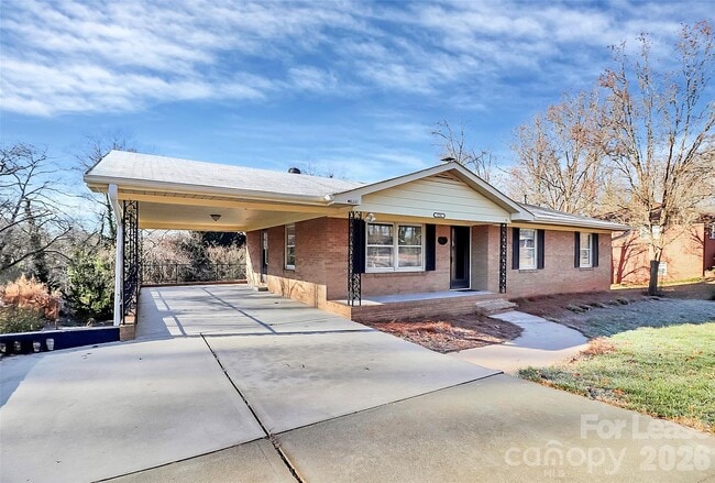 property at 526 Julia Ave