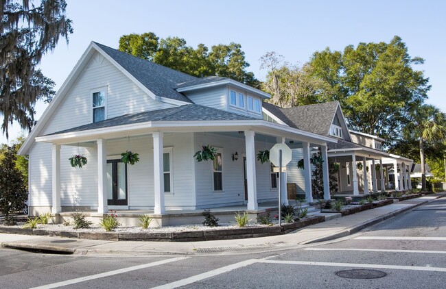 1225 NW 7th Ave in Gainesville, FL - Building Photo - Building Photo