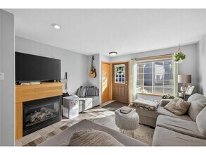 742 Baylee Pl SW in Pine Island, MN - Building Photo - Building Photo