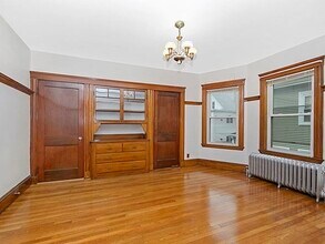 55 Central St, Unit 1 in Somerville, MA - Building Photo - Building Photo