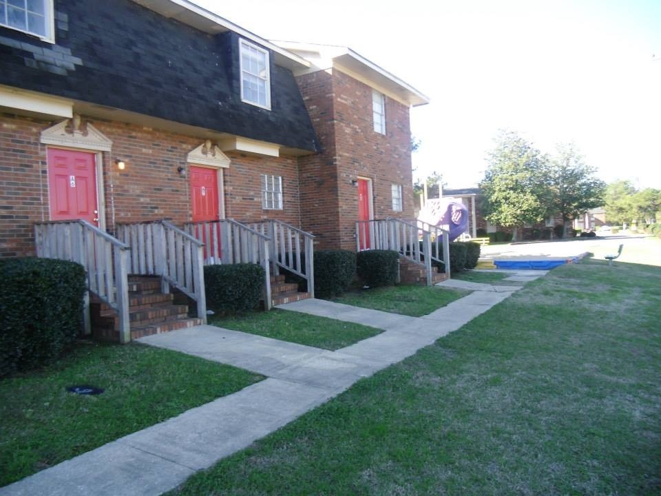 Flint Crossing in Albany, GA - Building Photo