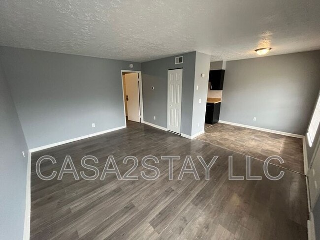 371 Redmar Blvd in Radcliff, KY - Building Photo - Building Photo