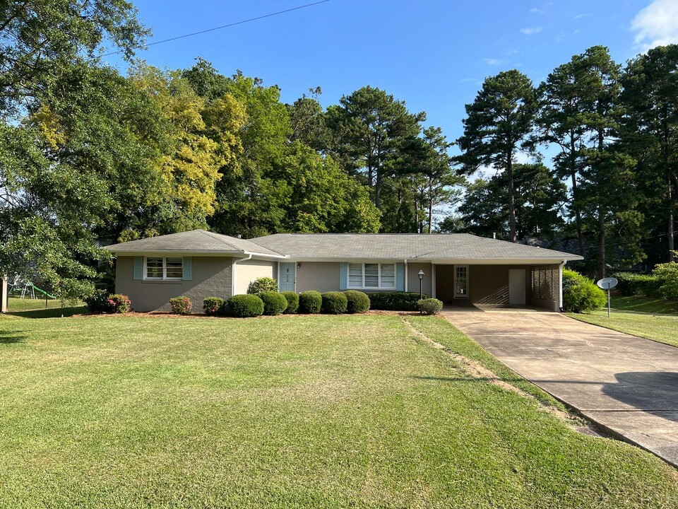 213 Wildhaven Cir in Gadsden, AL - Building Photo