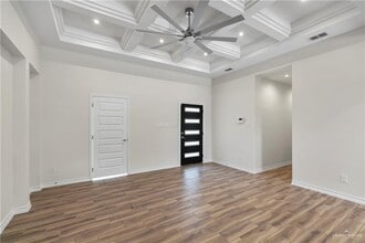 18 Torreon St in Hidalgo, TX - Foto de edificio - Building Photo