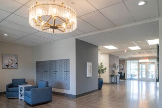 Vita of Greenfield Independent Living in Greenfield, IN - Foto de edificio - Building Photo
