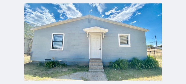 property at 3007 Henderson Ave