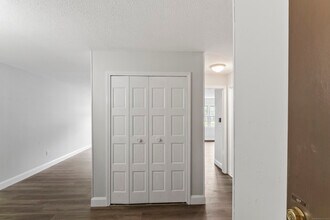 34 A Padanaram Rd in Danbury, CT - Building Photo - Building Photo