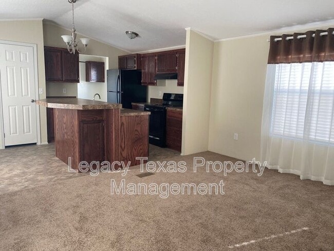 800 N Old Betsy Rd in Cleburne, TX - Building Photo - Building Photo