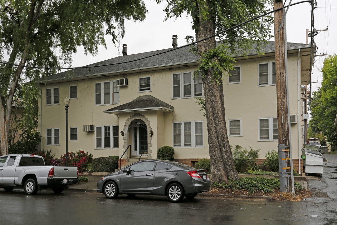 Anderson Apartments in Sacramento, CA - Foto de edificio