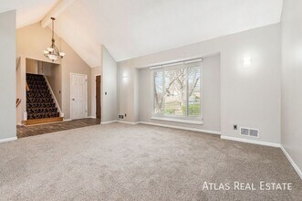 1009 NE 99th St in Kansas City, MO - Building Photo - Building Photo
