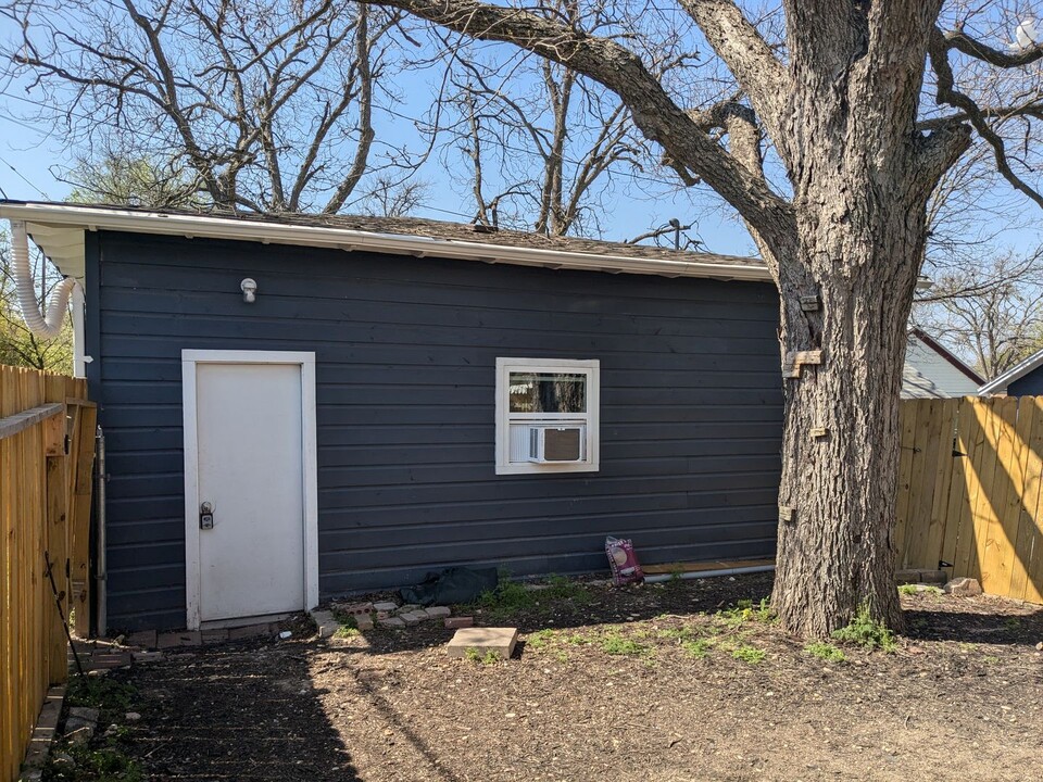 1305 S 15th St in Temple, TX - Building Photo