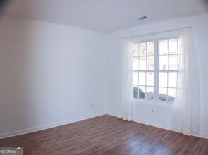 1060 Grace Dr in Lawrenceville, GA - Building Photo - Building Photo